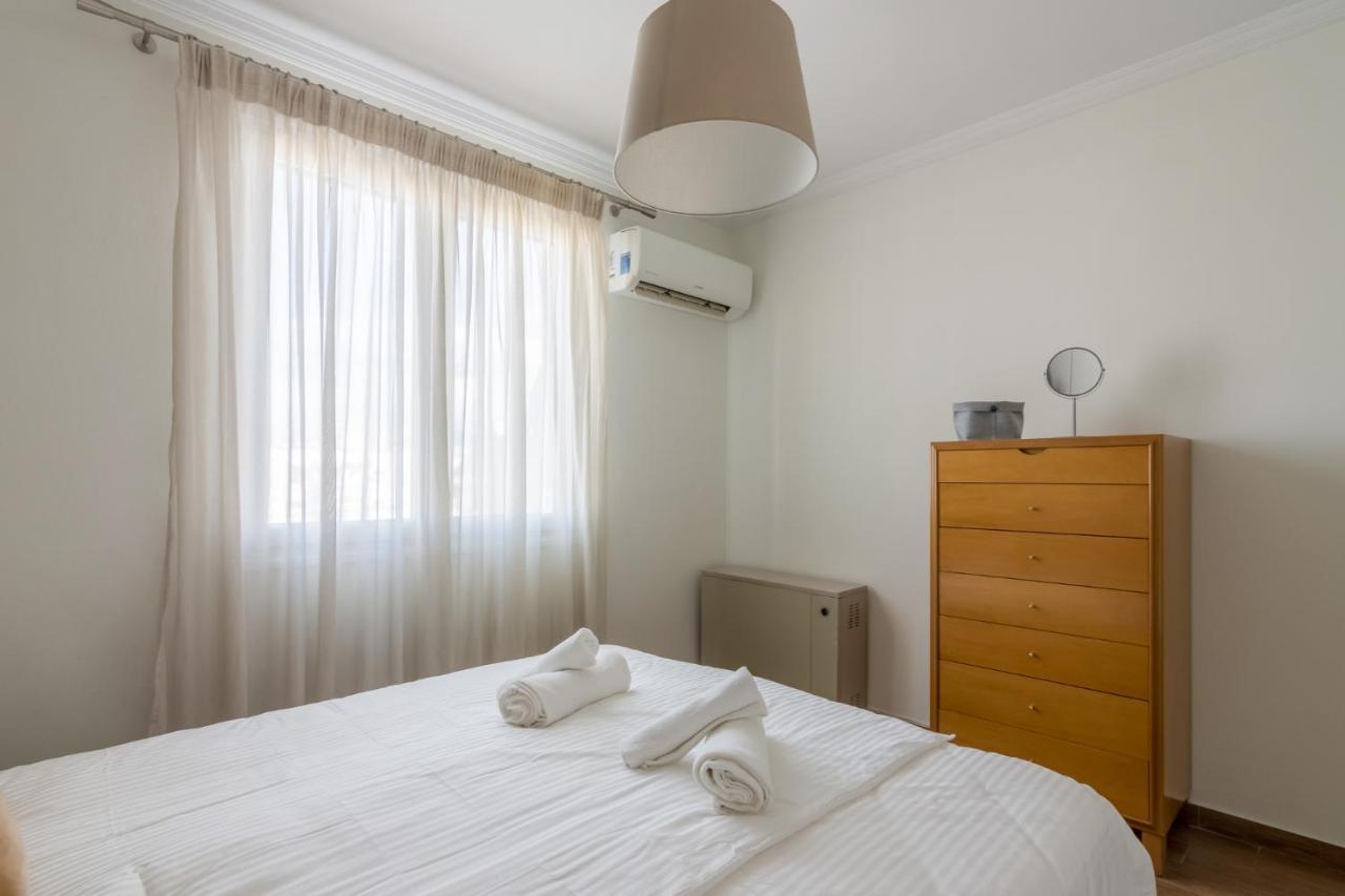 Breathtaking Acropolis View From An Elegant 3Br Apt เอเธนส์ ภายนอก รูปภาพ